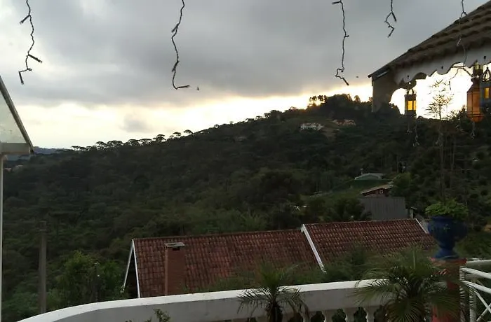 Pousada Design & Charme Vila Natal Campos do Jordão